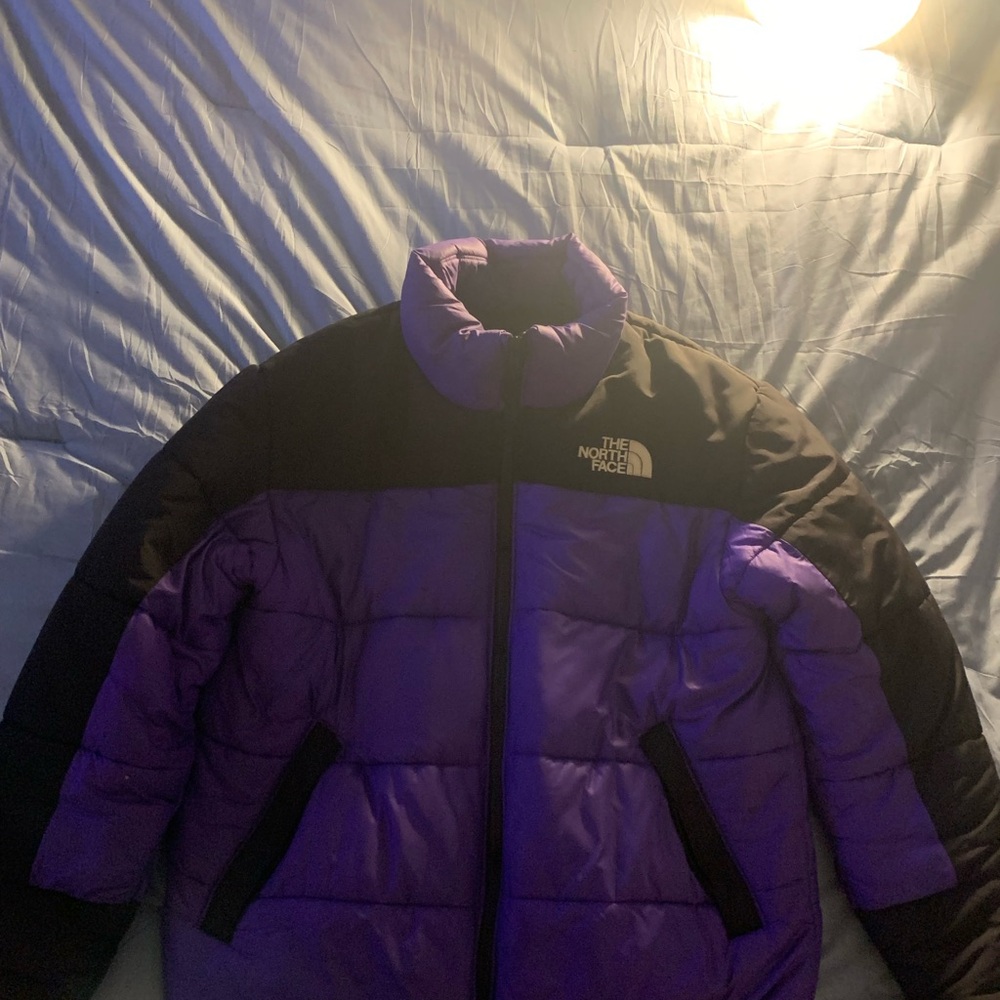 The North Face Purple and Black Puffer Jacket for MEN Excellent Condition large